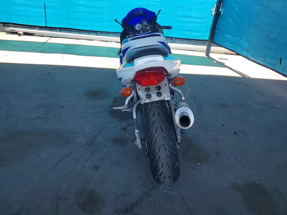 2001 Suzuki Gsx-r750 VIN JS1GR7HA612103823 COPART salvage auction — SIDE, CA - SALVAGE CERTIFICATE, sold $400 on 2026-07-30 (photo 4)