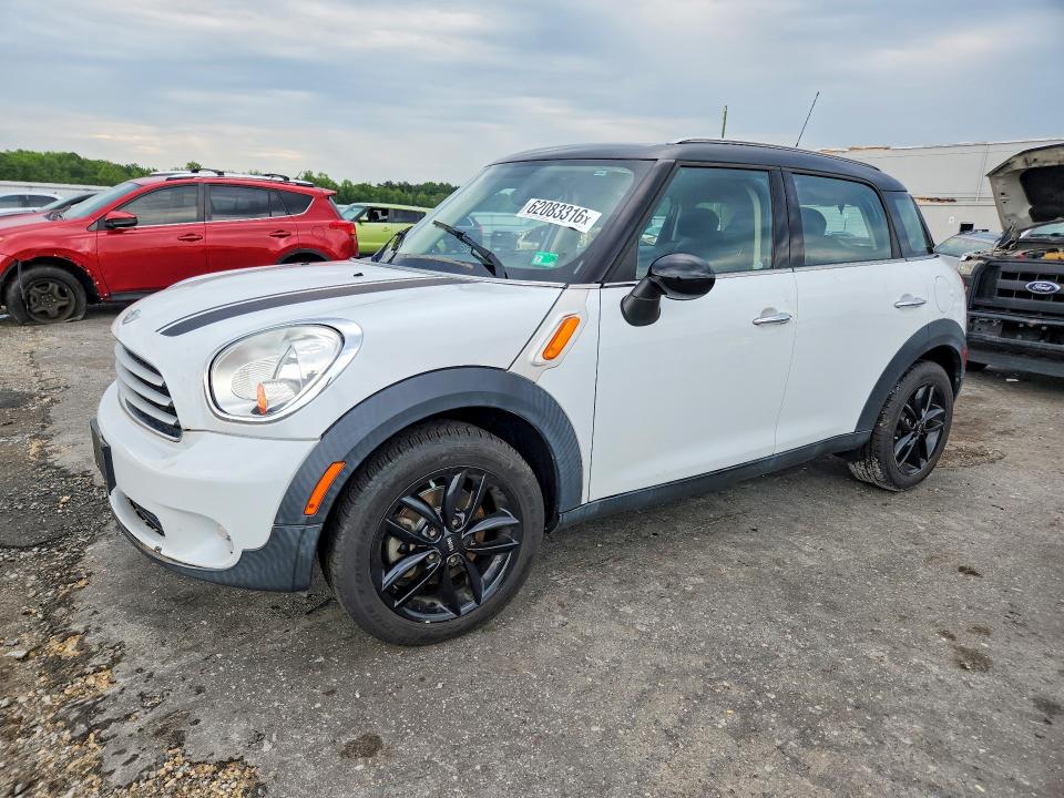 2012 Mini Cooper VIN WMWZB3C52CWM05169 COPART salvage auction — WATER/FLOOD, Va - Cert Of Title-Salvage Water, sold $300 on 2026-08-19 (photo 1)