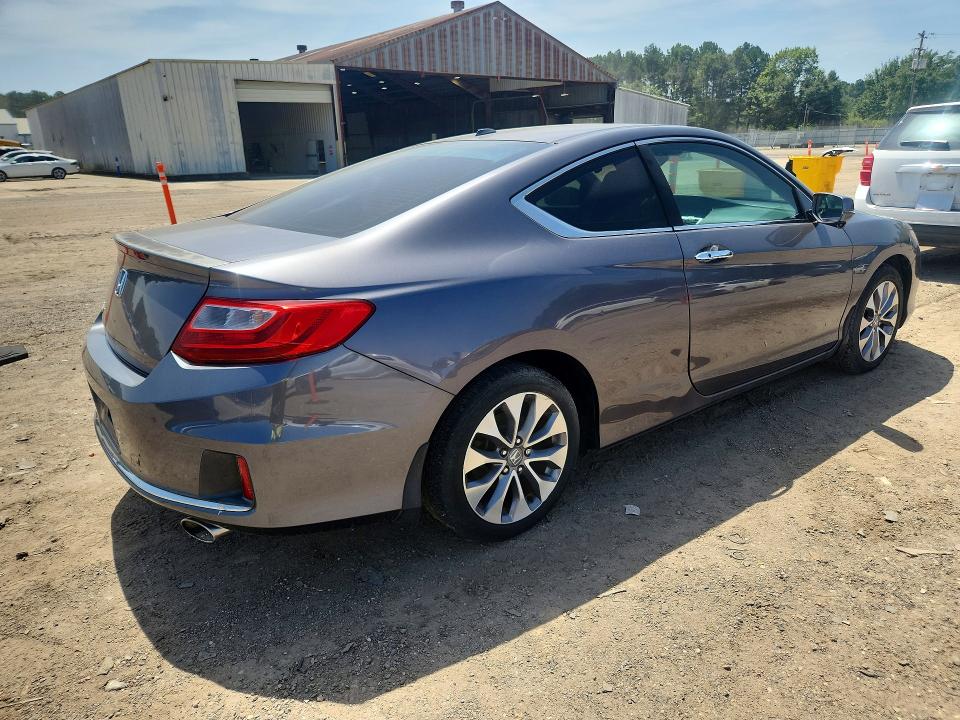 2015 Honda Accord VIN 1HGCT1B86FA004250 COPART salvage auction — MINOR DENT/SCRATCHES, La - Permit To Sell (P), sold $1,150 on 2026-07-31 (photo 3)