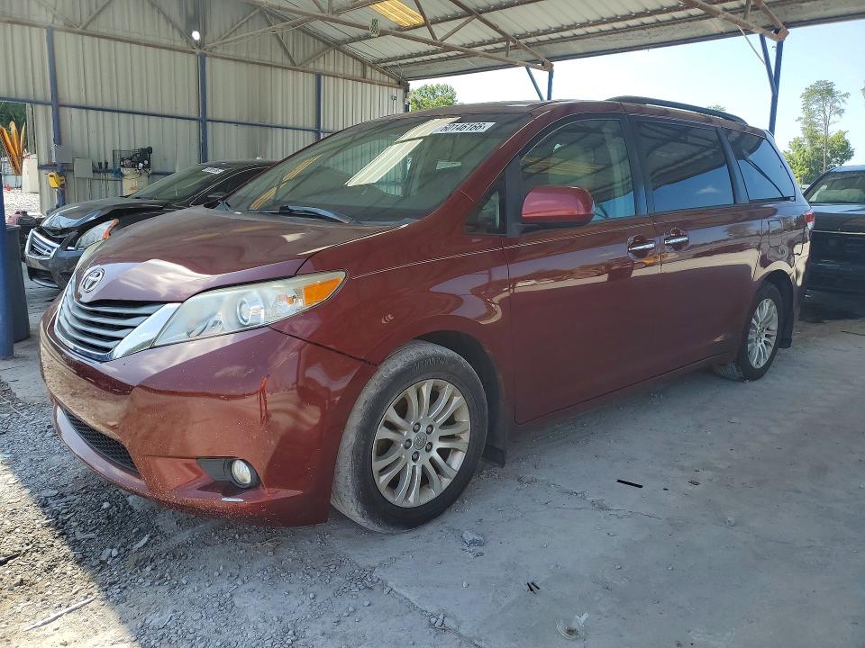 2014 Toyota Sienna VIN 5TDYK3DC0ES420185 COPART salvage auction — MINOR DENT/SCRATCHES, Ga - Certificate Of Title, sold $2,975 on 2026-07-21 (photo 1)
