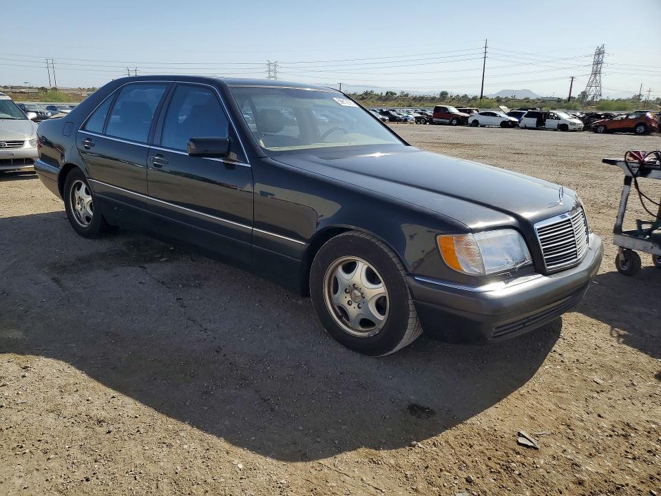 1999 Mercedes-benz S class VIN WDBGA51G3XA409083 COPART salvage auction — NORMAL WEAR, Az - Certificate Of Title, sold $3,350 on 2026-07-10 (photo 4)
