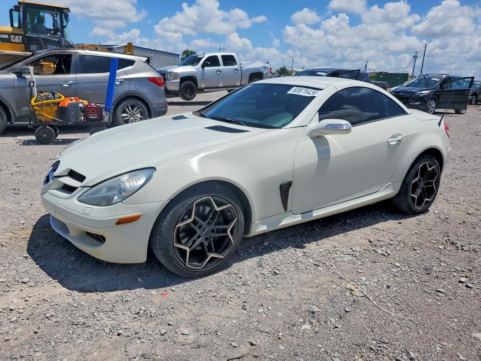 2007 Mercedes-benz Slk-klasse VIN WDBWK54F67F157943 COPART salvage auction — FRONT END, Ok - Cert Of Title-Salvage, sold $675 on 2026-07-28 (photo 1)