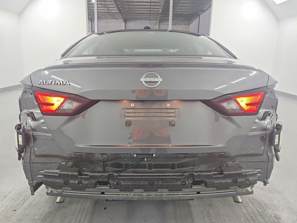 2026 Nissan Altima VIN 1N4BL4DV9TN308357 COPART salvage auction — FRONT END, CA - CERTIFICATE OF TITLE, sold $12,900 on 2026-07-27 (photo 6)
