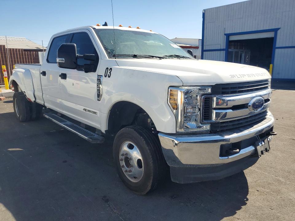 2019 Ford F350 VIN 1FT8W3DT4KEF88661 COPART salvage auction — REAR END, Tx - Certificate Of Title, sold $7,000 on 2026-07-27 (photo 4)