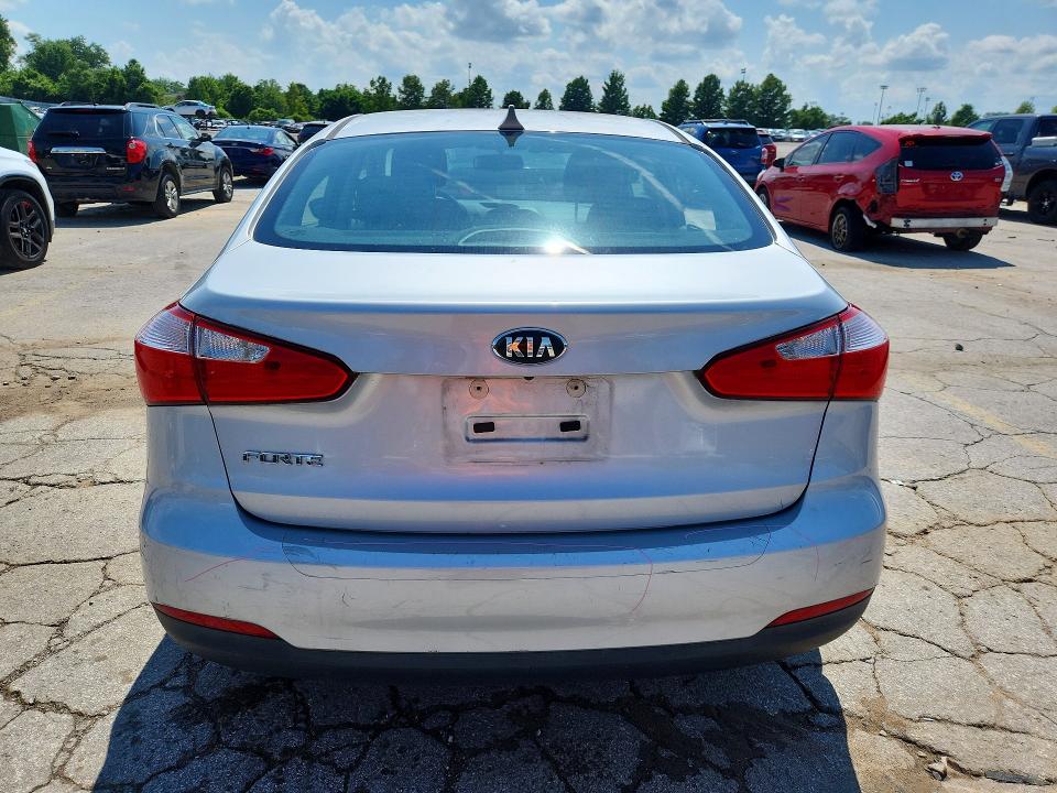 2016 Kia VIN KNAFK4A6XG5577627 COPART salvage auction — VANDALISM, Mo - Salvage Certificate Of Title, sold $900 on 2026-07-28 (photo 6)