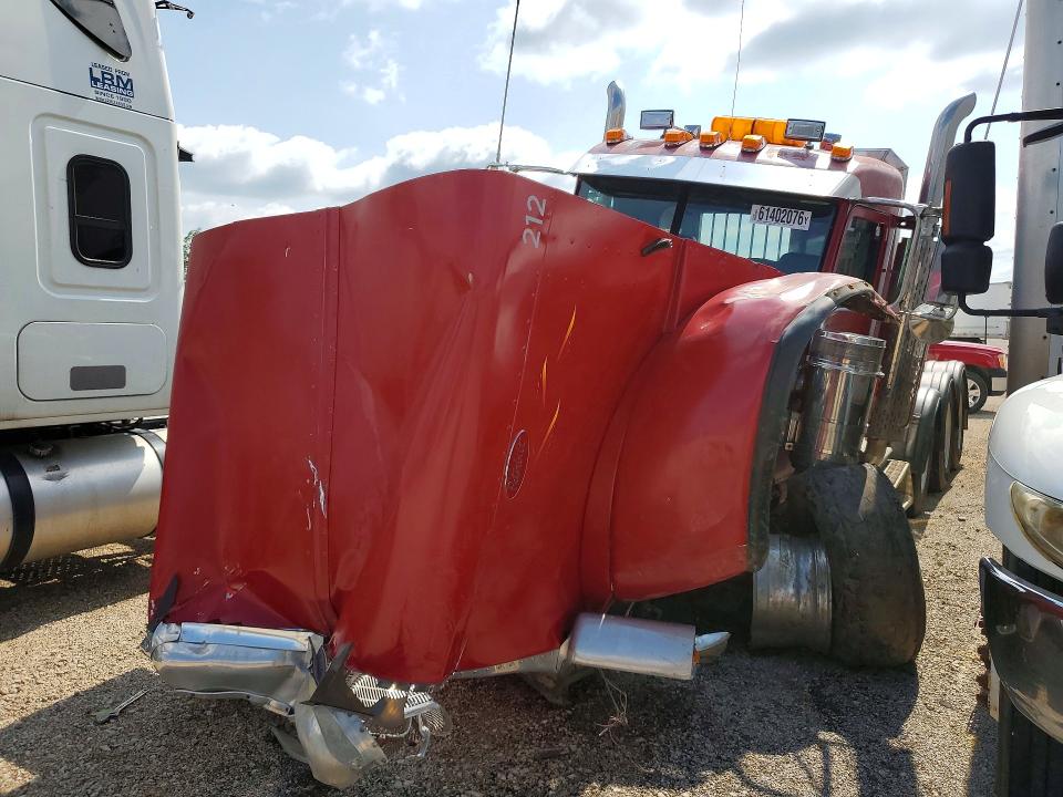 2007 Peterbilt 379 VIN 1XP5DB9XX7D682022 COPART salvage auction — FRONT END, IA - SALVAGE W/SALVAGE HISTORY, sold $15,600 on 2026-08-13 (photo 1)