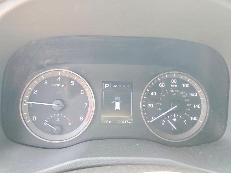 2018 Hyundai Tucson VIN KM8J2CA40JU635324 COPART salvage auction — MINOR DENT/SCRATCHES, NY - CERTIFICATE OF TITLE, sold $4,400 on 2026-07-27 (photo 9)