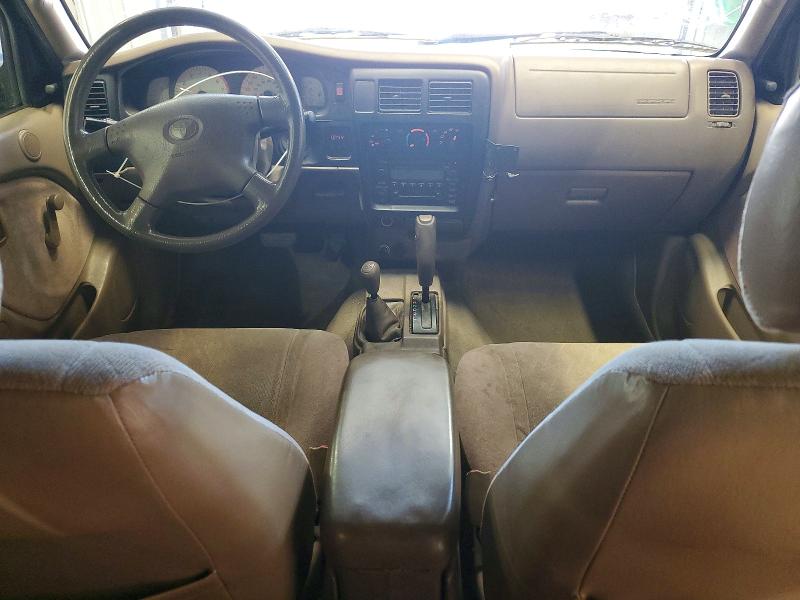 2004 Toyota Tacoma VIN 5TEHN72N34Z383895 COPART salvage auction — MINOR DENT/SCRATCHES, Me - Certificate Of Title, sold $650 on 2026-07-30 (photo 8)