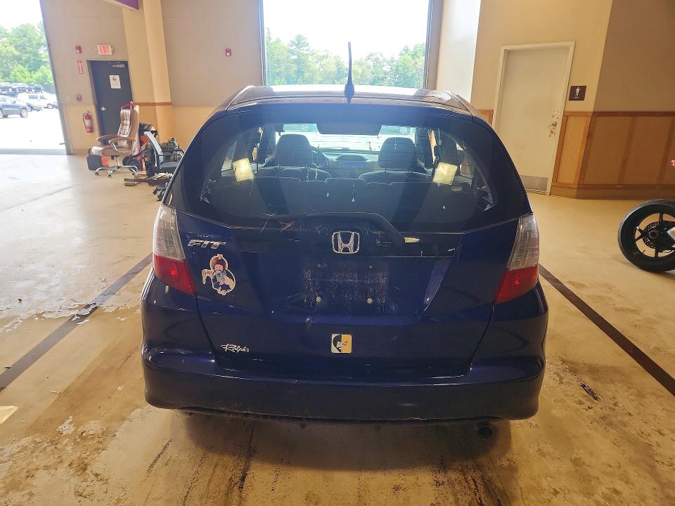 2012 Honda Fit VIN JHMGE8G30CC022919 COPART salvage auction — MINOR DENT/SCRATCHES, RI - CERTIFICATE OF TITLE, sold $475 on 2026-07-28 (photo 6)