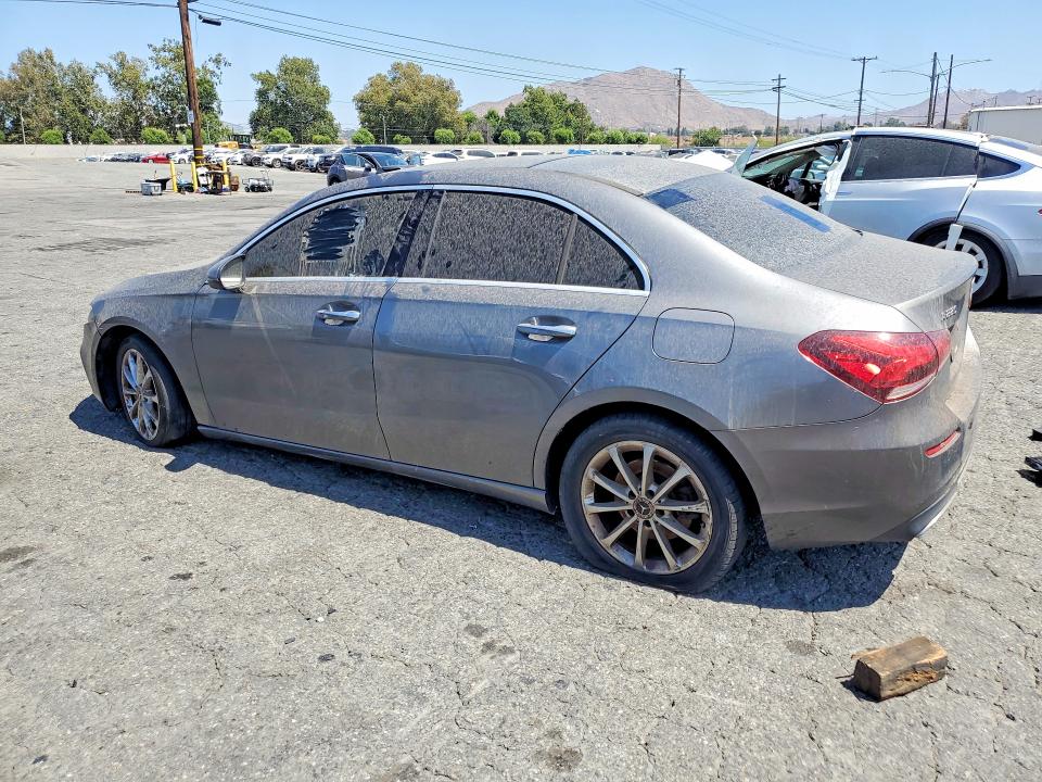 2019 Mercedes-benz A-klasse VIN WDD3G4EB2KW024655 COPART salvage auction — MINOR DENT/SCRATCHES, Ca - Dis/Dlr/Exp Only Clean Title, sold $5,300 on 2026-08-12 (photo 2)