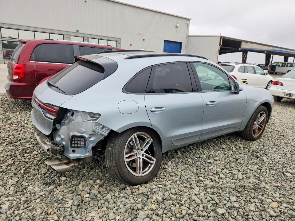 2020 Porsche Macan VIN WP1AB2A55LLB35237 COPART salvage auction — REAR END, Ca - Salvage Certificate, sold $13,400 on 2026-07-16 (photo 3)