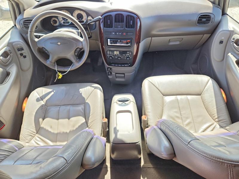 2001 Chrysler Town & country VIN 2C8GP54L11R238019 COPART salvage auction — REAR END, Tx - Salvage Vehicle Title, sold $10 on 2026-07-30 (photo 8)