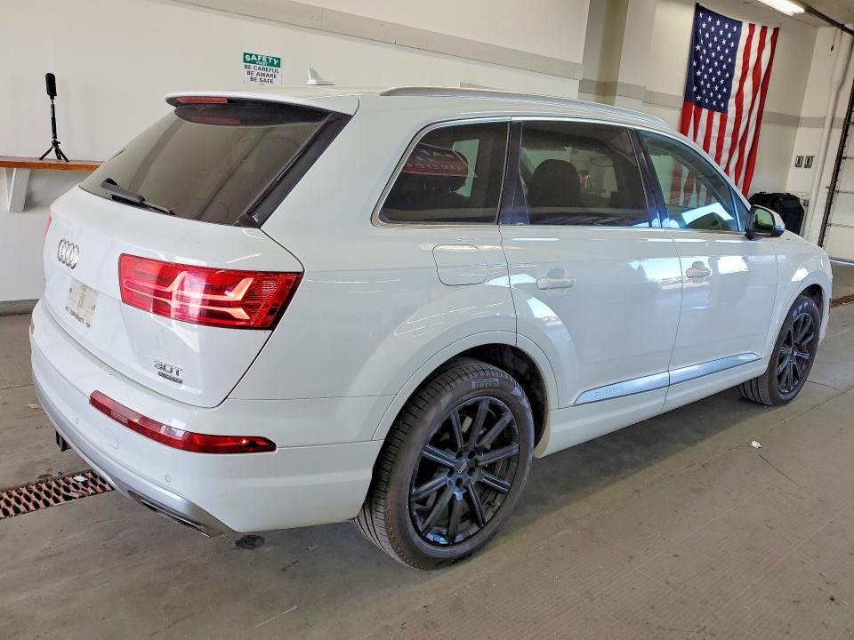 2017 Audi Q7 VIN WA1LAAF70HD016217 COPART salvage auction — MECHANICAL, Wa - Cert Of Ownership-Rebuilt, sold $1,400 on 2026-07-31 (photo 3)