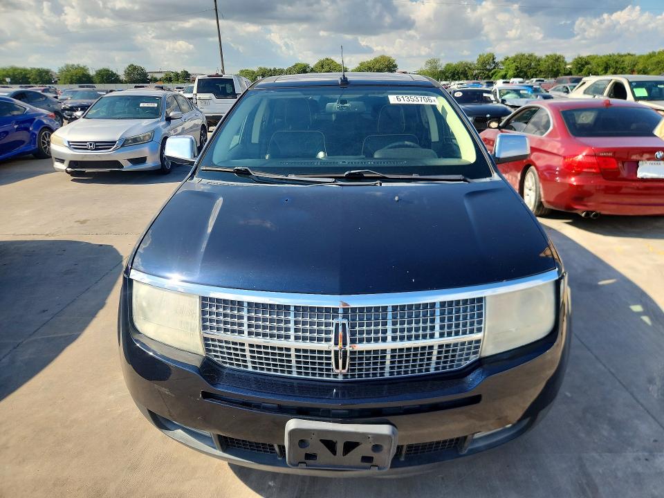 2008 Lincoln Mkx VIN 2LMDU68CX8BJ23791 COPART salvage auction — NORMAL WEAR, Tx - Certificate Of Title, sold $1,300 on 2026-07-30 (photo 5)