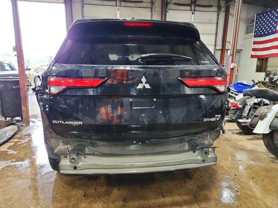 2024 Mitsubishi Outlander VIN JA4T5VA92RZ057943 COPART salvage auction — REAR END, AZ - CERT OF TITLE - SALVAGE, sold $11,900 on 2026-07-20 (photo 6)