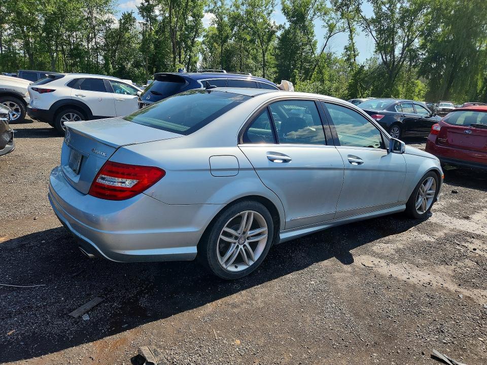 2013 Mercedes-benz C class VIN WDDGF8ABXDR275605 COPART salvage auction — FRONT END, CT - CERTIFICATE OF TITLE, sold $525 on 2026-07-23 (photo 3)