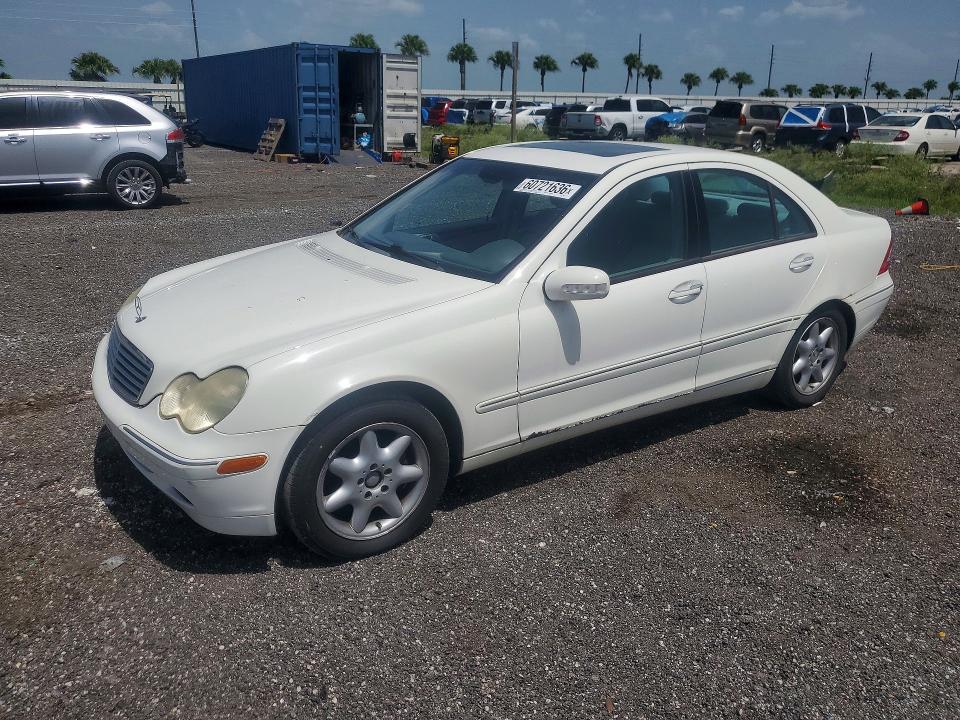 2002 Mercedes-benz C class VIN WDBRF61J92F295131 COPART salvage auction — MINOR DENT/SCRATCHES, Wi - Certificate Of Title, sold $350 on 2026-07-20 (photo 1)