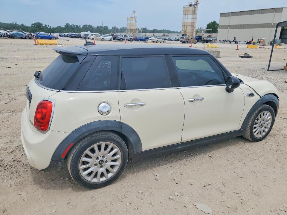 2015 Mini Cooper VIN WMWXU3C57FT892165 COPART salvage auction — MINOR DENT/SCRATCHES, Wi - Dealer Only Clean Title, sold $725 on 2026-07-09 (photo 3)