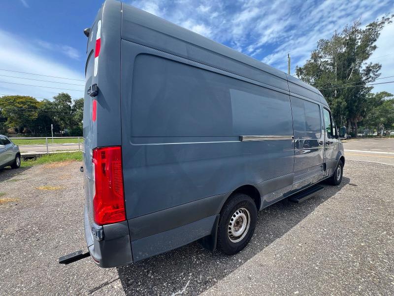 2019 Mercedes-benz Sprinter VIN WD4PF1CDXKP149520 COPART salvage auction — MECHANICAL, Fl - Certificate Of Title (P), sold $14,900 on 2026-07-31 (photo 4)