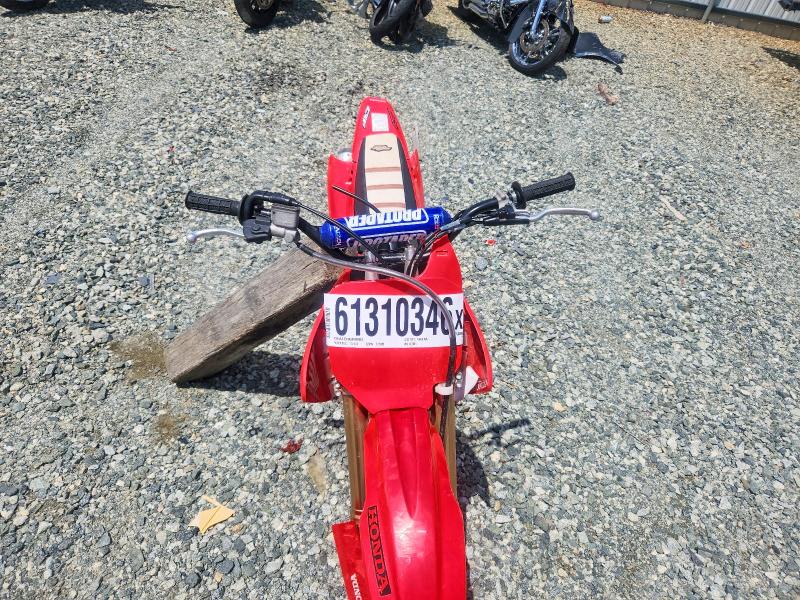 2024 Honda Crf VIN JH2KE03C6RK600093 COPART salvage auction — VANDALISM, Nc - Salvage Certificate Of Title, sold $2,200 on 2026-07-23 (photo 5)