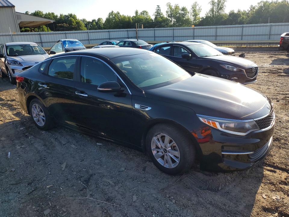 2016 Kia Optima VIN 5XXGT4L3XGG029095 COPART salvage auction — VANDALISM, Nc - Salvage Certificate Of Title, sold $2,800 on 2026-07-06 (photo 4)