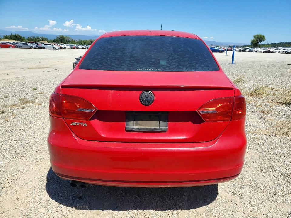 2014 Volkswagen Jetta VIN 3VW2K7AJ7EM209692 COPART salvage auction — MECHANICAL, Ca - Dis/Dlr/Exp Only Clean Title, sold $225 on 2026-07-24 (photo 6)
