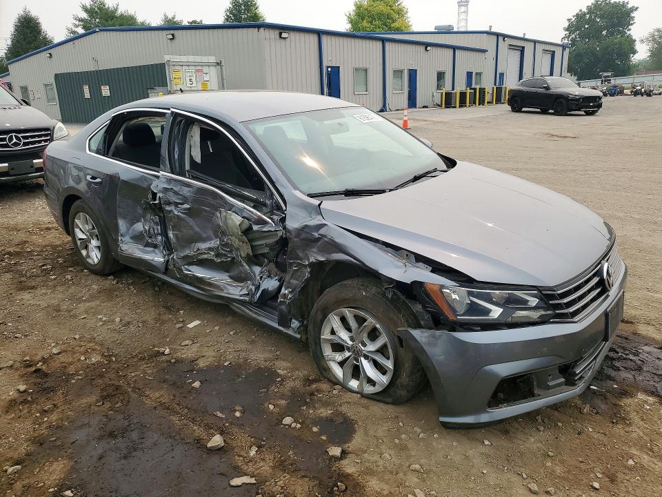 2016 Volkswagen Passat VIN 1VWAT7A30GC059939 COPART salvage auction — SIDE, Salvage Title, sold $1,100 on 2026-08-24 (photo 4)