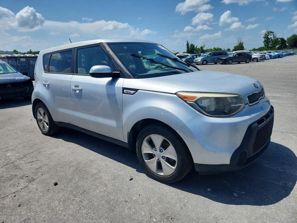 2016 Kia Soul VIN KNDJN2A27G7825570 COPART salvage auction — MINOR DENT/SCRATCHES, FL - CERT OF TITLE SLVG REBUILDABLE, sold $10 on 2026-07-28 (photo 4)