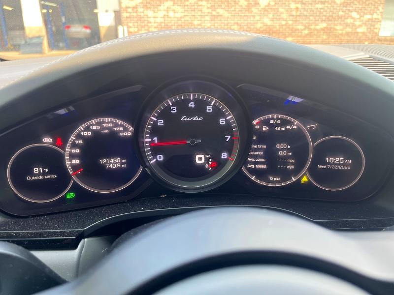 2020 Porsche Cayenne VIN WP1AF2AY7LDA39117 COPART salvage auction — MINOR DENT/SCRATCHES, Al - Certificate Of Title (P), sold $35,000 on 2026-07-30 (photo 6)