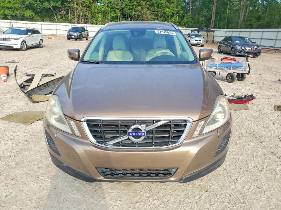 2013 Volvo Xc60 VIN YV4902DZ6D2369626 COPART salvage auction — REAR END, Nc - Salvage Certificate Of Title, sold $1,500 on 2026-07-31 (photo 5)