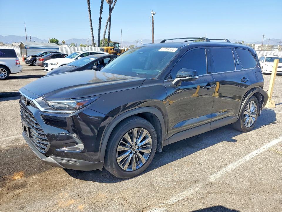 2024 Toyota Highlander VIN 5TDAAAB58RS007627 — COPART salvage auction photo