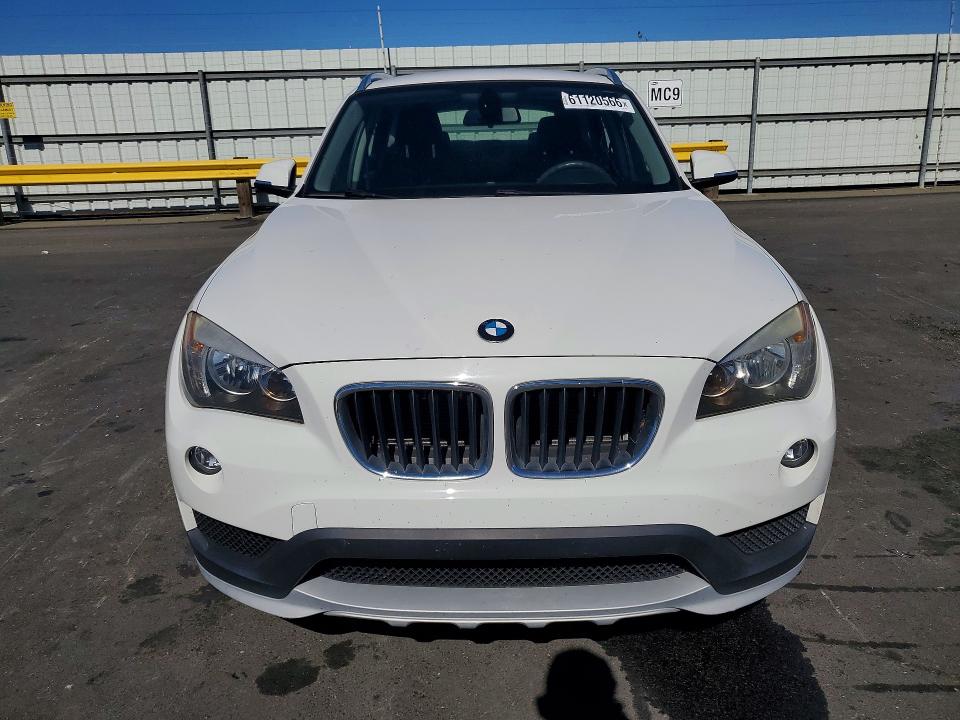 2015 BMW X1 VIN WBAVM1C58FV314463 COPART salvage auction — SIDE, CA - SALVAGE CERTIFICATE, sold $2,500 on 2026-08-03 (photo 5)