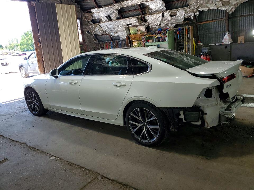 2020 Volvo S90 VIN LVYA22MK4LP157914 COPART salvage auction — REAR END, NY - MV-907A SALVAGE CERTIFICATE, sold $5,000 on 2026-07-27 (photo 2)