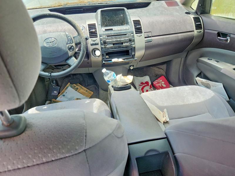 2005 Toyota Prius VIN JTDKB20UX50121840 COPART salvage auction — MECHANICAL, NC - DEALER ONLY CLEAN TITLE, sold $175 on 2026-07-29 (photo 8)