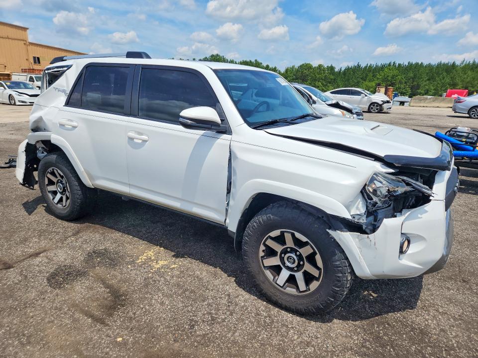 2017 Toyota 4runner VIN JTEBU5JR5H5445027 COPART salvage auction — REAR END, Salvage Title, sold $2,900 on 2026-07-24 (photo 4)