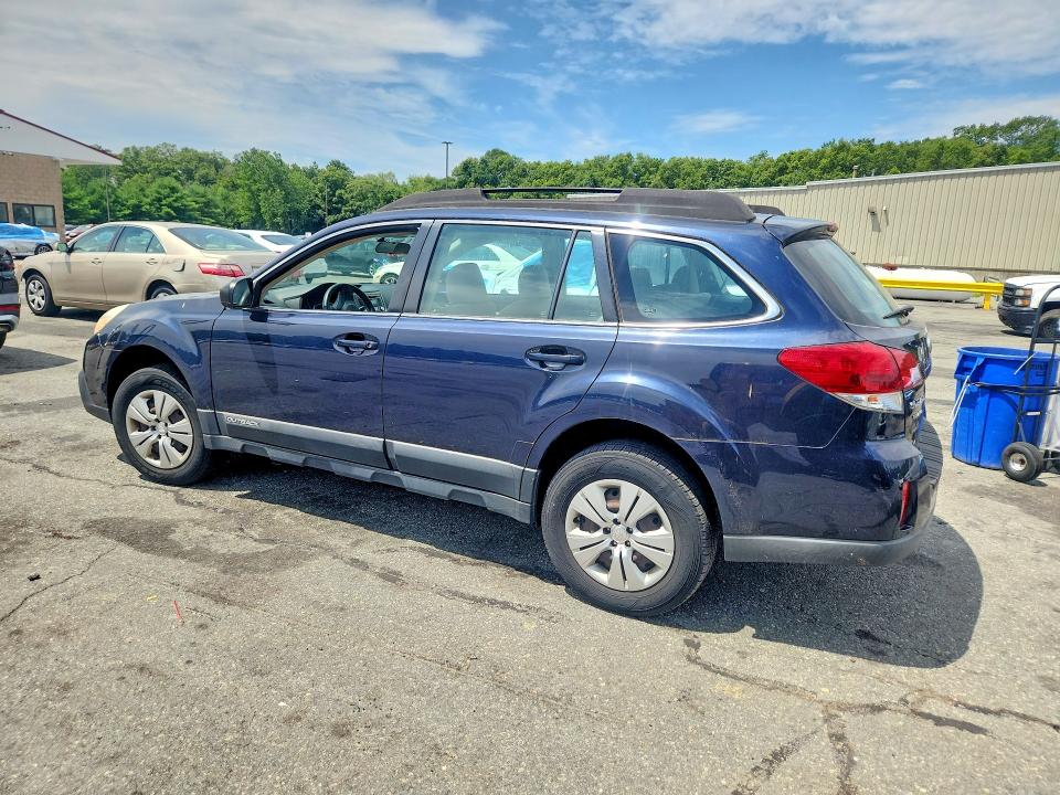 2013 Subaru Outback VIN 4S4BRBACXD3252079 COPART salvage auction — NORMAL WEAR, Ct - Certificate Of Title, sold $475 on 2026-07-28 (photo 2)