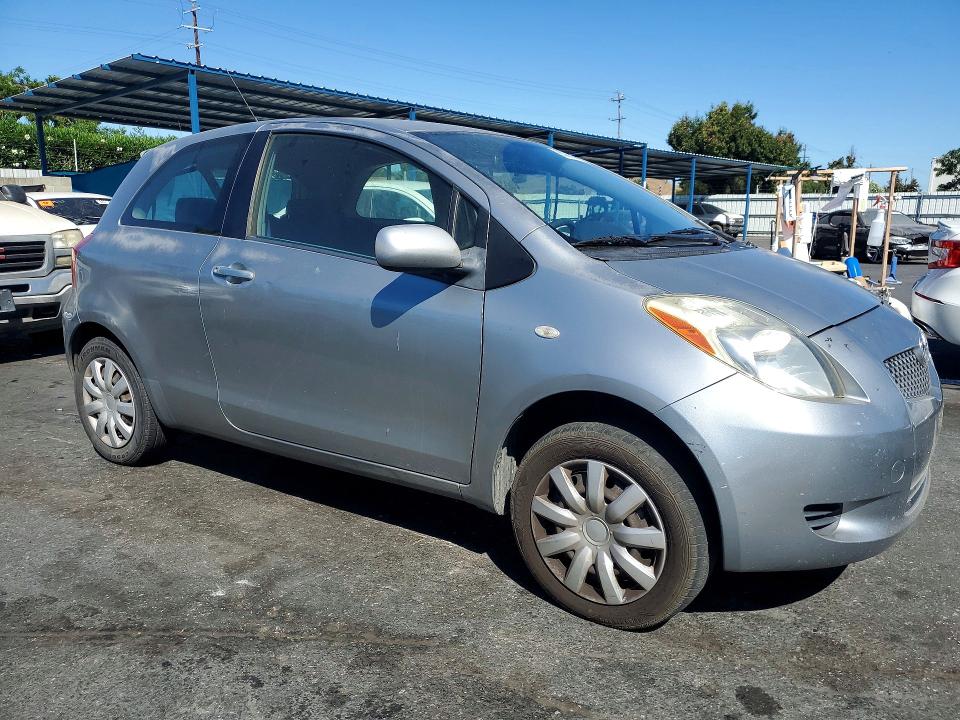 2007 Toyota Yaris VIN JTDJT923475055636 COPART salvage auction — MECHANICAL, CA - DIS/DLR/EXP APP FOR DUP CLEAN, sold $500 on 2026-07-30 (photo 4)