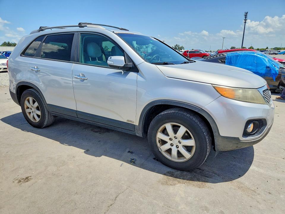 2012 Kia Sorento VIN 5XYKTDA26CG198587 COPART salvage auction — REAR END, FL - CERT OF TITLE SLVG REBUILDABLE, sold $1,650 on 2026-07-22 (photo 4)
