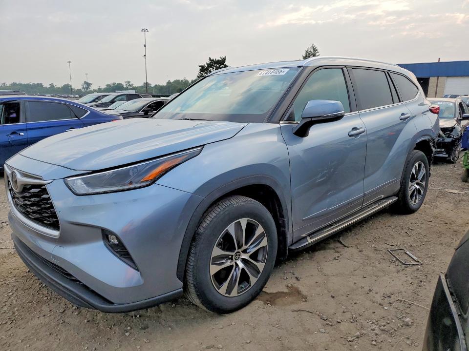 2021 Toyota Highlander VIN 5TDHZRBH4MS153631 COPART salvage auction — REAR END, Mi - Certificate Of Title, sold $8,600 on 2026-07-28 (photo 1)