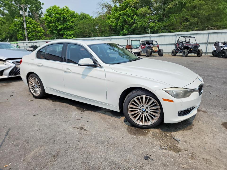 2015 BMW 3er VIN WBA3B5G52FNS14924 COPART salvage auction — FRONT END, PA - CERTIFICATE OF SALVAGE, sold $875 on 2026-07-30 (photo 4)