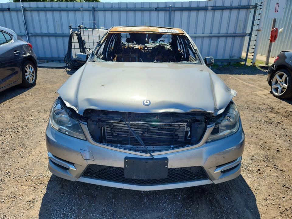 2013 Mercedes-benz C class VIN WDDGF4HBXDA743491 COPART salvage auction — BURN, On - Permit Irrepairable, sold $325 on 2026-07-30 (photo 5)
