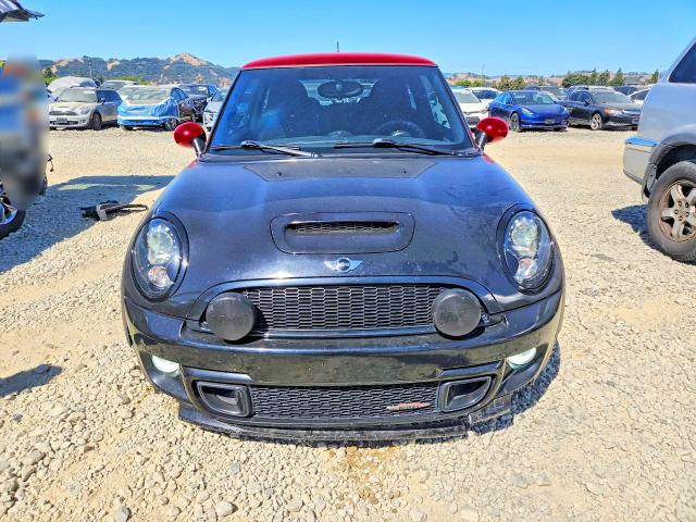 2011 Mini Cooper VIN WMWSV9C57BTZ97115 COPART salvage auction — FRONT END, CA - SALVAGE CERTIFICATE, sold $2,050 on 2026-07-14 (photo 5)