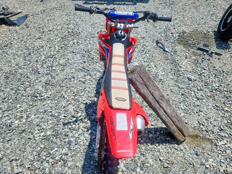 2024 Honda Crf VIN JH2KE03C6RK600093 COPART salvage auction — VANDALISM, Nc - Salvage Certificate Of Title, sold $2,200 on 2026-07-23 (photo 6)