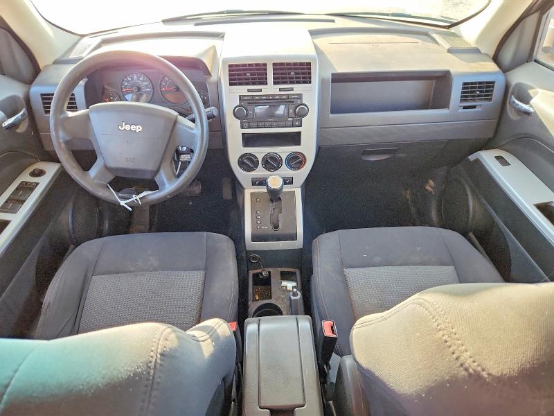 2008 Jeep Patriot VIN 1J8FF28WX8D752668 COPART salvage auction — REAR END, CA - DIS/DLR/EXP ONLY LIEN PAPERS, sold $60 on 2026-08-21 (photo 8)