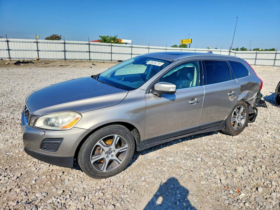 2013 Volvo Xc60 VIN YV4902DZ8D2378313 COPART salvage auction — REAR END, Il - Salvage Certificate, sold $500 on 2026-08-12 (photo 1)