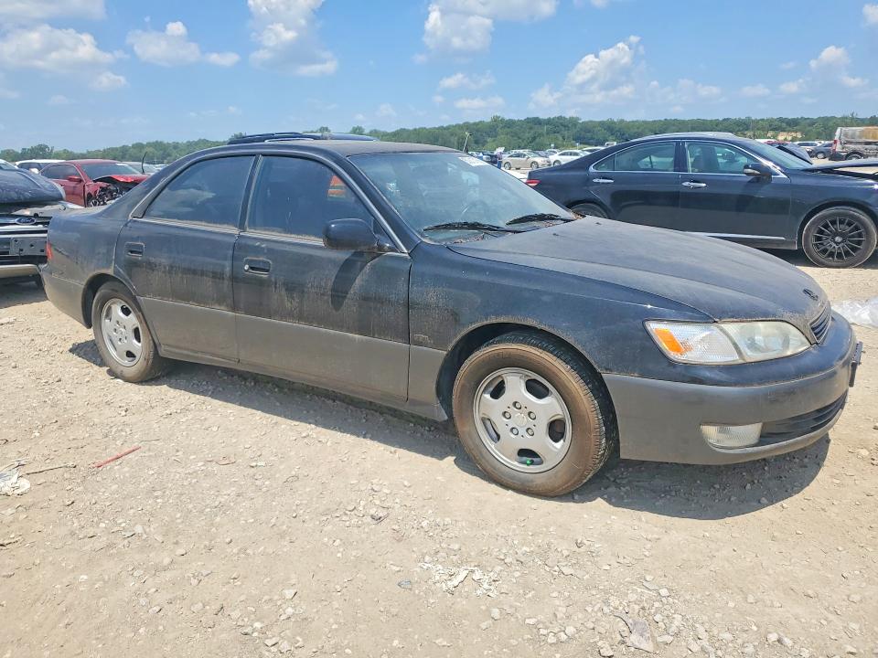 1999 Lexus Es 300 VIN JT8BF28G0X0197474 COPART salvage auction — SIDE, Ks - Dealer Only Clean Title, sold $525 on 2026-07-09 (photo 4)