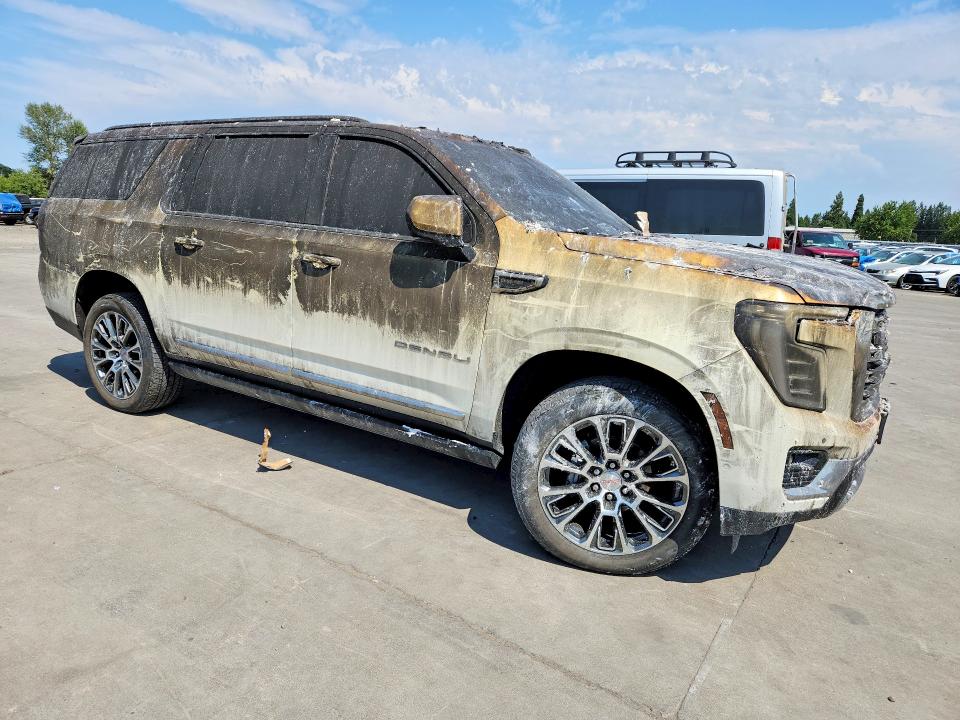 2025 Gmc VIN 1GKS2JR85SR405176 COPART salvage auction — BURN, Or - Salvage Title Certificate, sold $35,000 on 2026-08-31 (photo 4)