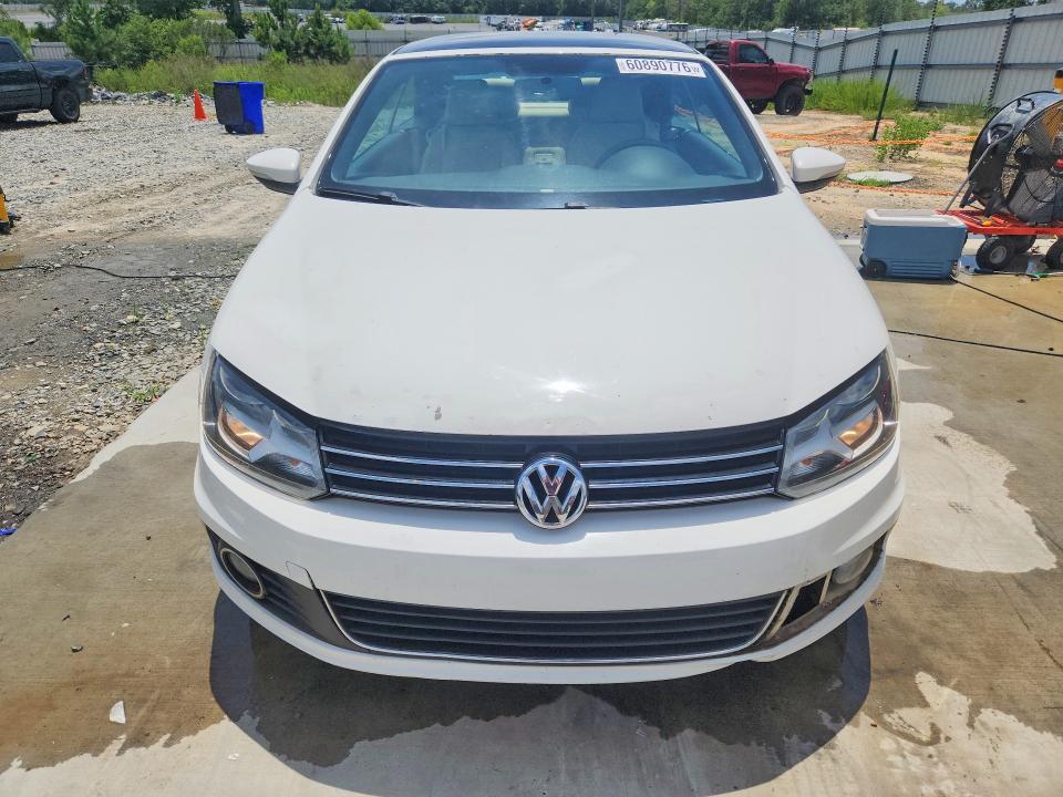 2013 Volkswagen Eos VIN WVWBW8AH7DV000287 COPART salvage auction — MINOR DENT/SCRATCHES, Ga - Certificate Of Title, sold $375 on 2026-07-19 (photo 5)