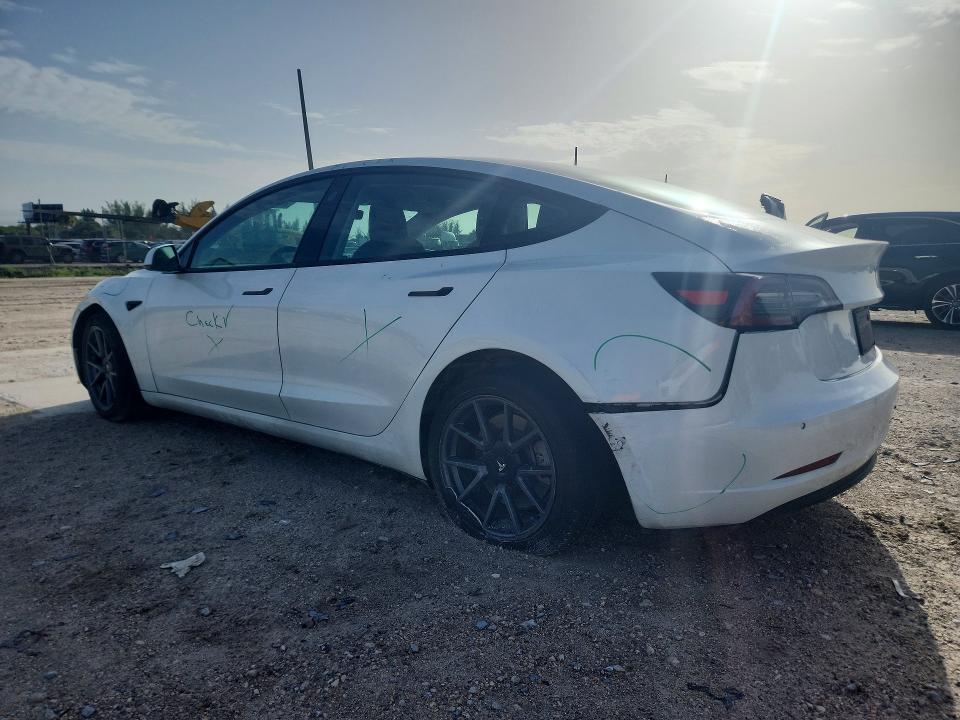 2021 Tesla Model 3 VIN 5YJ3E1EBXMF915038 COPART salvage auction — REAR END, Fl - Cert Of Title Slvg Rebuildable, sold $6,200 on 2026-07-28 (photo 2)