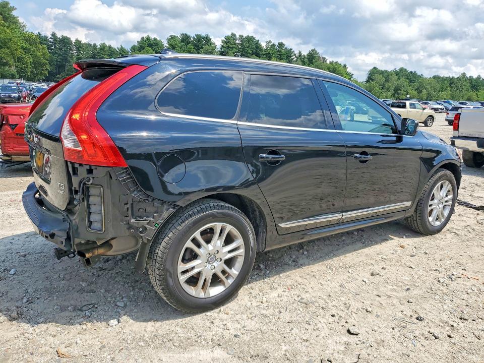 2016 Volvo Xc60 VIN YV4612RKXG2801571 COPART salvage auction — FRONT END, MA - CERT OF TITLE-RECONSTRCTD COLL, sold $3,100 on 2026-08-06 (photo 3)